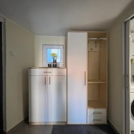 Apartment White Bear 1663 Muhar