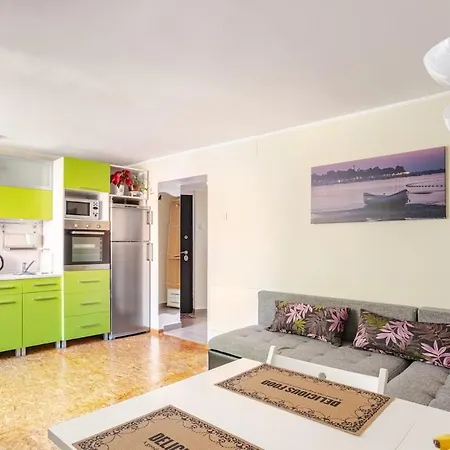 Apartment White Bear 1663 Muhar Zemun